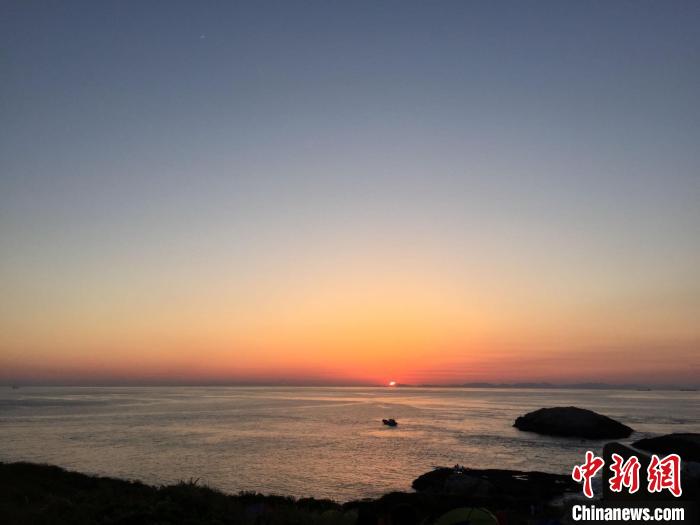 浙江海域一景?！×植?攝
