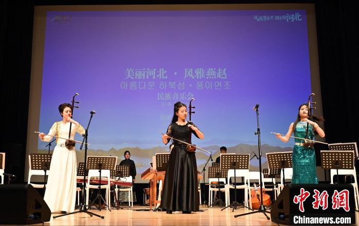 圖為音樂會(huì)現(xiàn)場(chǎng)?！∈谞栔袊幕行墓﹫D