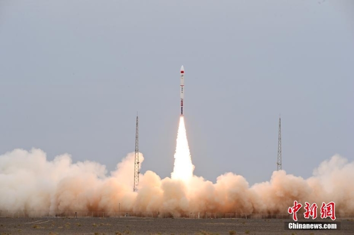 北京時(shí)間2023年8月10日12時(shí)03分，谷神星一號遙七運(yùn)載火箭在我國酒泉衛(wèi)星發(fā)射中心成功發(fā)射升空，將搭載的西光壹號01星等7顆衛(wèi)星順利送入預(yù)定軌道，發(fā)射任務(wù)獲得圓滿成功。此次任務(wù)是谷神星一號運(yùn)載火箭第7次飛行。汪江波 攝
