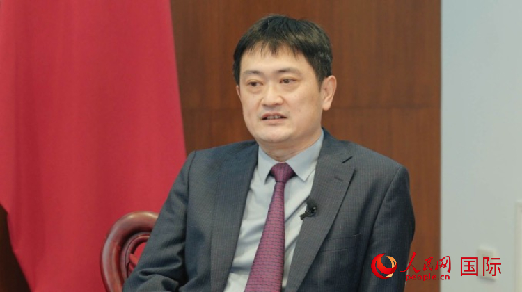中國駐阿根廷使館代辦孫怡接受人民網(wǎng)專訪。人民網(wǎng)記者 張若涵攝