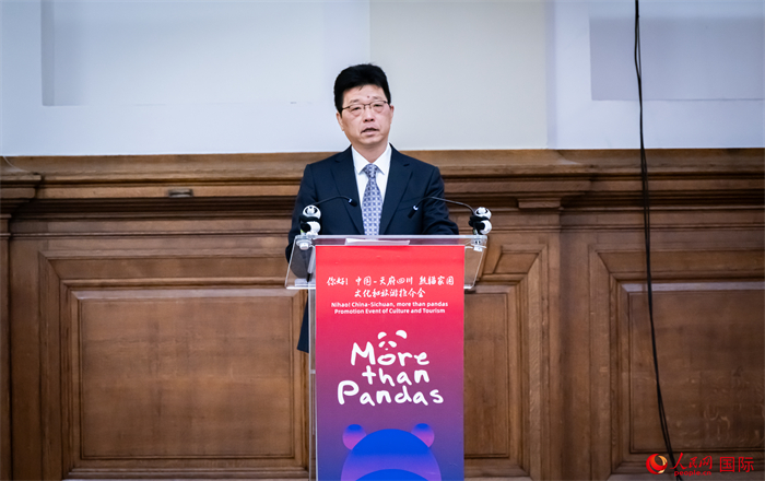 中國駐英國大使館公使趙飛致辭。人民網(wǎng) 郭錦標(biāo)攝