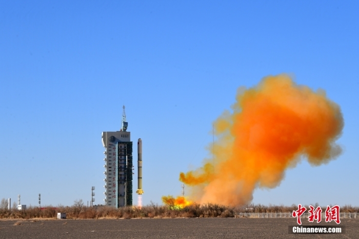 北京時間2023年11月16日11時55分，我國在酒泉衛(wèi)星發(fā)射中心使用長征二號丙運(yùn)載火箭，成功將新一代海洋水色觀測衛(wèi)星發(fā)射升空，衛(wèi)星順利進(jìn)入預(yù)定軌道，發(fā)射任務(wù)獲得圓滿成功。此次任務(wù)是長征系列運(yùn)載火箭第497次飛行。汪江波 攝