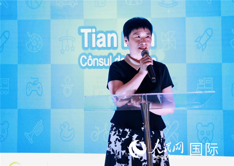 中國駐里約熱內(nèi)盧總領(lǐng)事田敏發(fā)表致辭。人民網(wǎng)記者宋亦然攝
