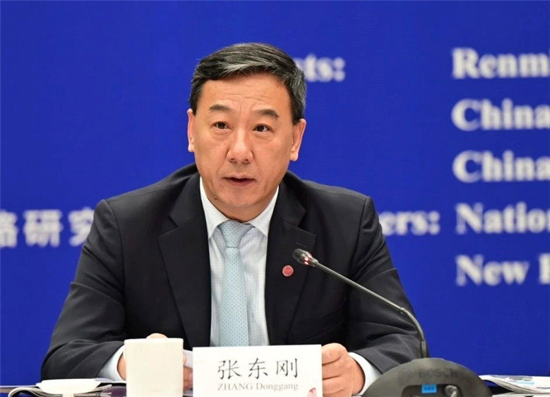 中國人民大學黨委書記、國家發(fā)展與戰(zhàn)略研究院理事長張東剛作論壇開幕致辭。主辦方供圖