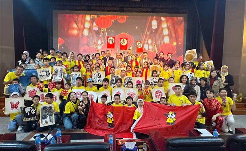 圖為2023“中華文化大樂園—埃及開羅營”閉幕式活動現(xiàn)場。主辦方供圖