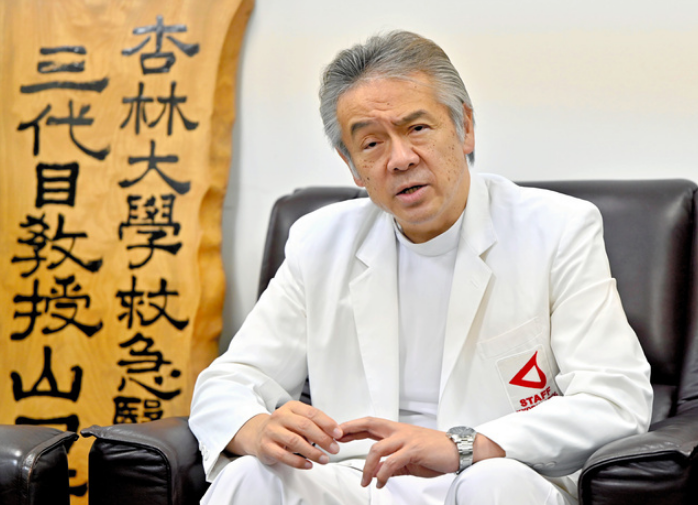 日本杏林大學(xué)醫(yī)學(xué)部教授山口芳裕。（圖片來源：《朝日新聞》）