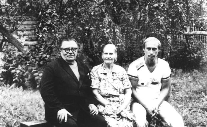 從圣彼得堡到莫斯科，普京從政大事記：下一個(gè)六年怎么走？