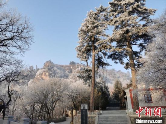 圖為崆峒山冬日美景。(資料圖) 徐振華 攝