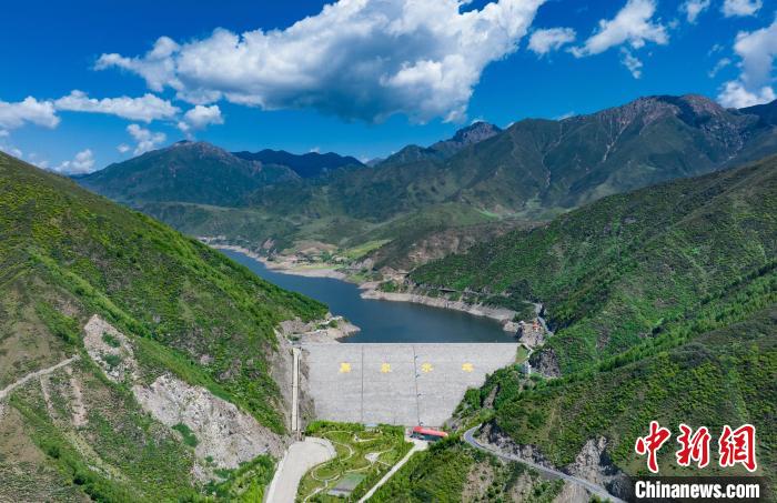 圖為引大濟(jì)湟黑泉水庫。(資料圖) 青海省水利廳 供圖