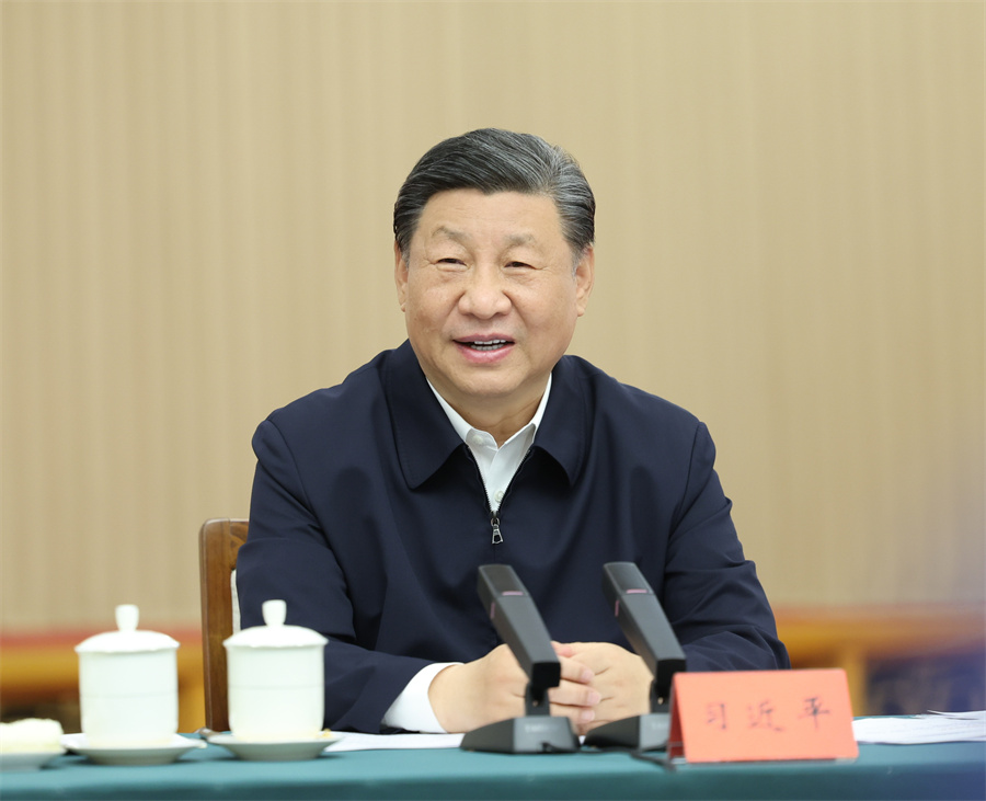 2024年5月23日下午，中共中央總書記、國家主席、中央軍委主席習近平在山東省濟南市主持召開企業(yè)和專家座談會并發(fā)表重要講話。新華社記者 鞠鵬 攝
