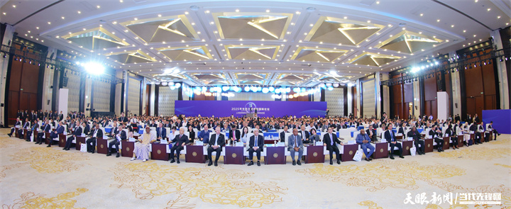 2025年7月5日，以“人與自然和諧共生——共商全球發(fā)展綠色轉(zhuǎn)型”為主題的2025年生態(tài)文明貴陽(yáng)國(guó)際論壇在貴陽(yáng)隆重開(kāi)幕。圖為開(kāi)幕式現(xiàn)場(chǎng)。貴州日?qǐng)?bào)天眼新聞?dòng)浾?杜朋城 攝.jpg
