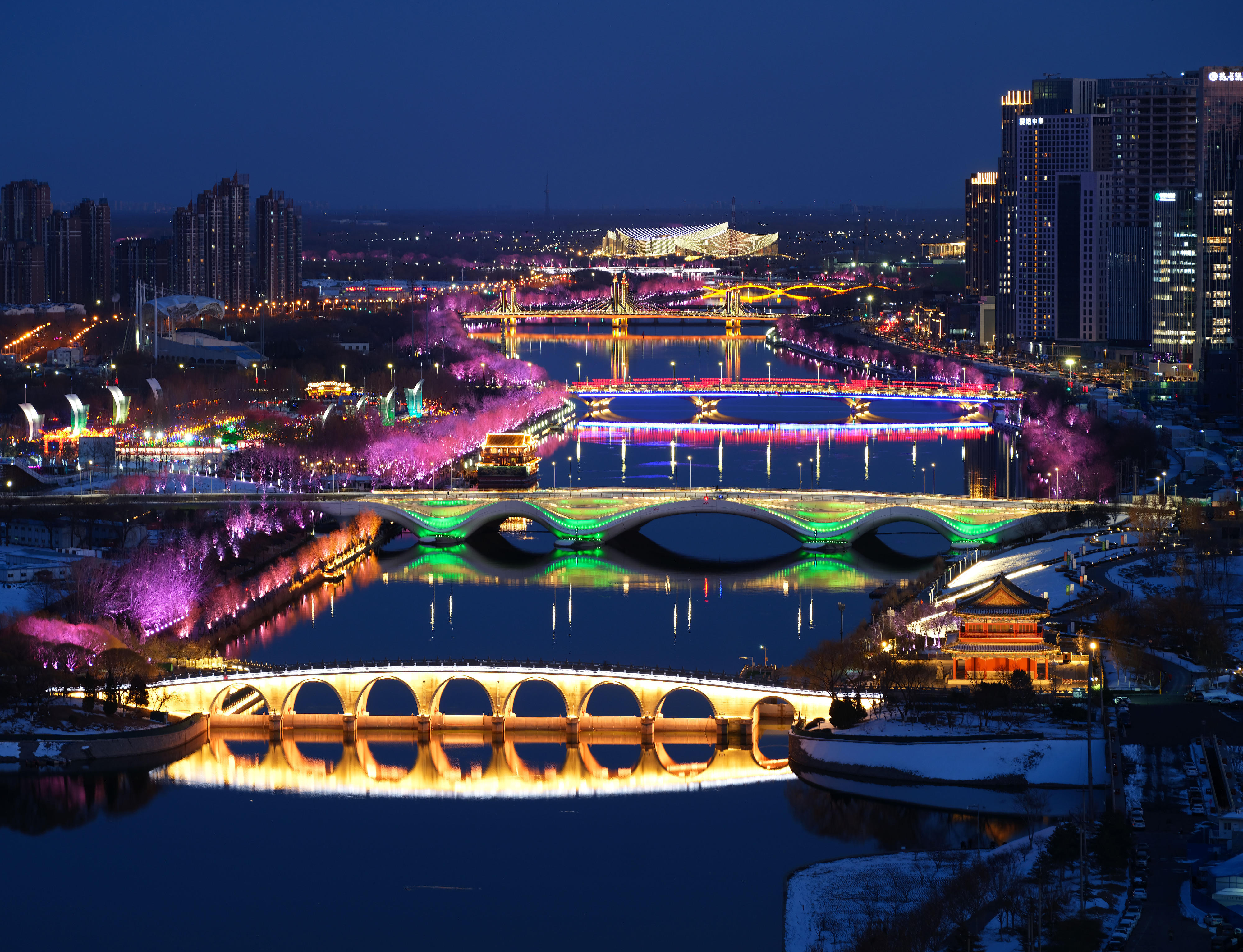 2024年2月22日，京杭大運(yùn)河北京通州段夜景。