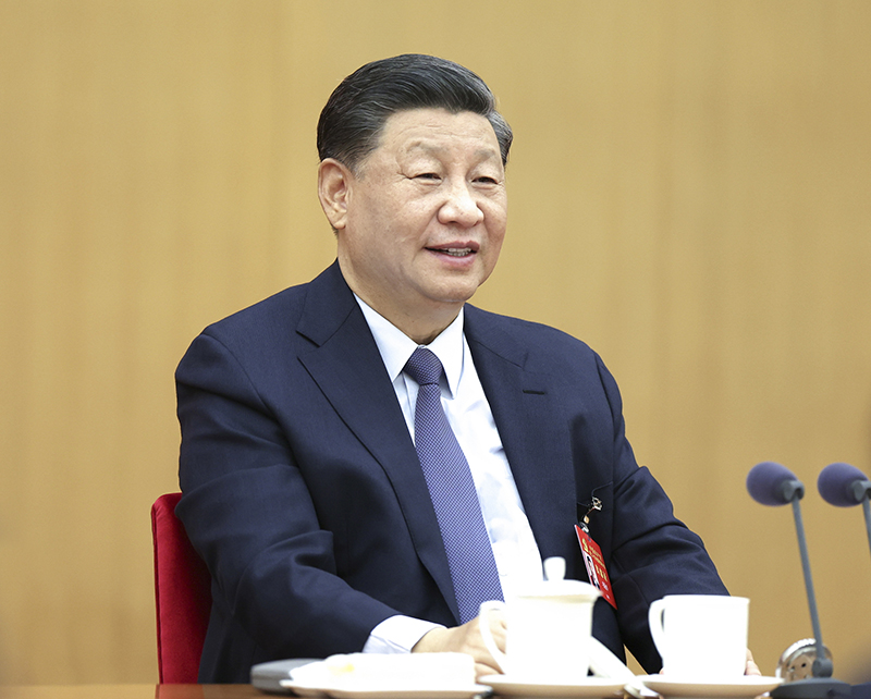 2022年10月17日，習(xí)近平同志參加黨的二十大廣西代表團(tuán)討論。