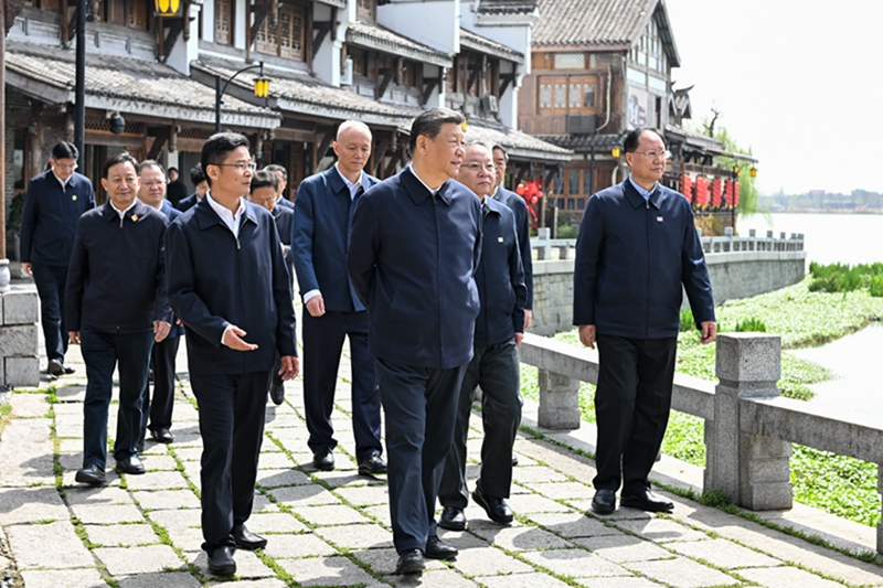 2024年3月19日，習(xí)近平總書記在湖南常德河街考察。