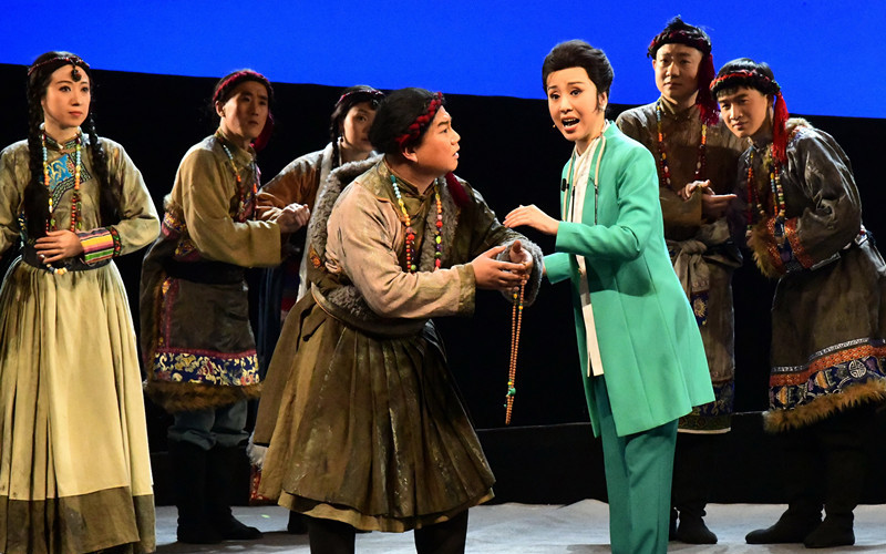 3、這是在全國(guó)地方戲演出中心所演出的評(píng)劇《藏地彩虹》劇照（唐召明2020年12月22日攝）_副本.jpg