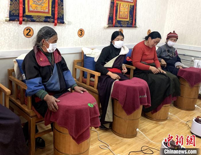 青海藏鄉(xiāng)醫(yī)改見聞：公共衛(wèi)生分片區(qū)，濱?！巴庠眰鲙蛶?/></a></div>
                        <div   id=