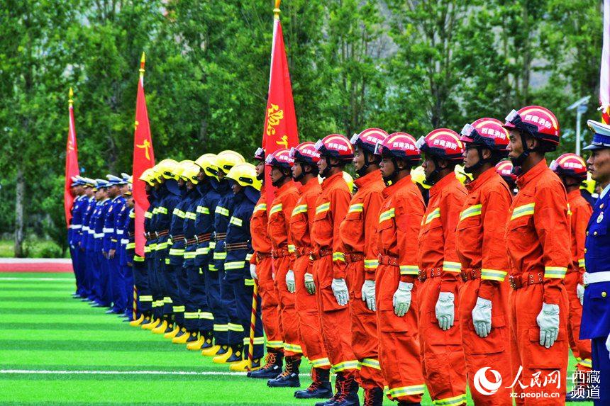 誓師大會(huì)現(xiàn)場(chǎng)。人民網(wǎng) 李海霞 攝