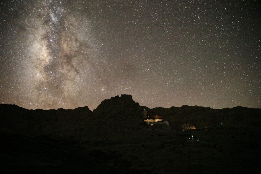 阿里暗夜星空。旦真次旦攝