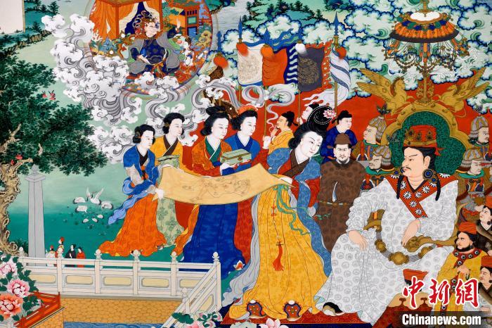 圖為5月16日，展覽中的新創(chuàng)唐卡作品(局部)?！±盍?攝
